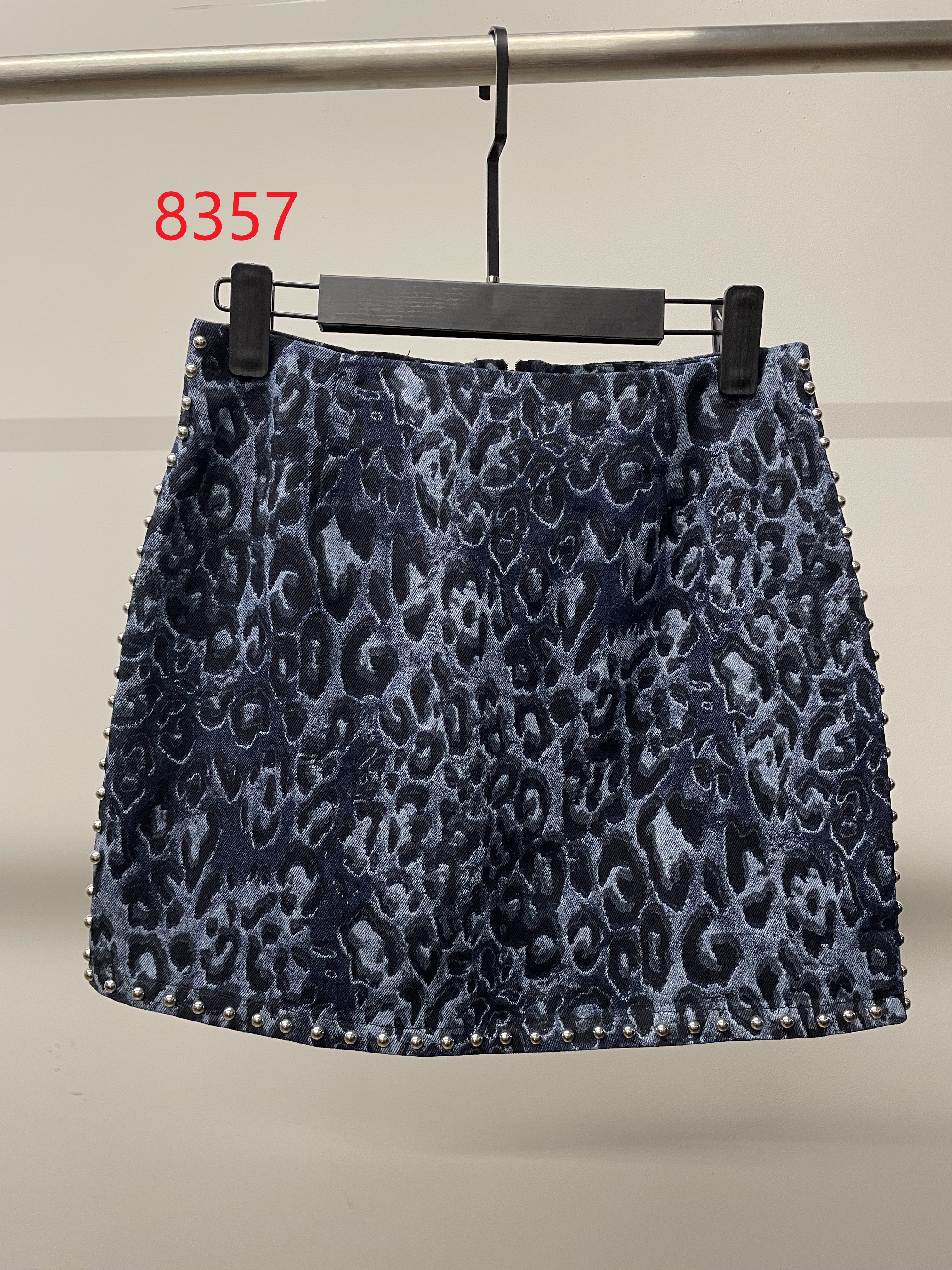 Lady's Shirt+women's skirt