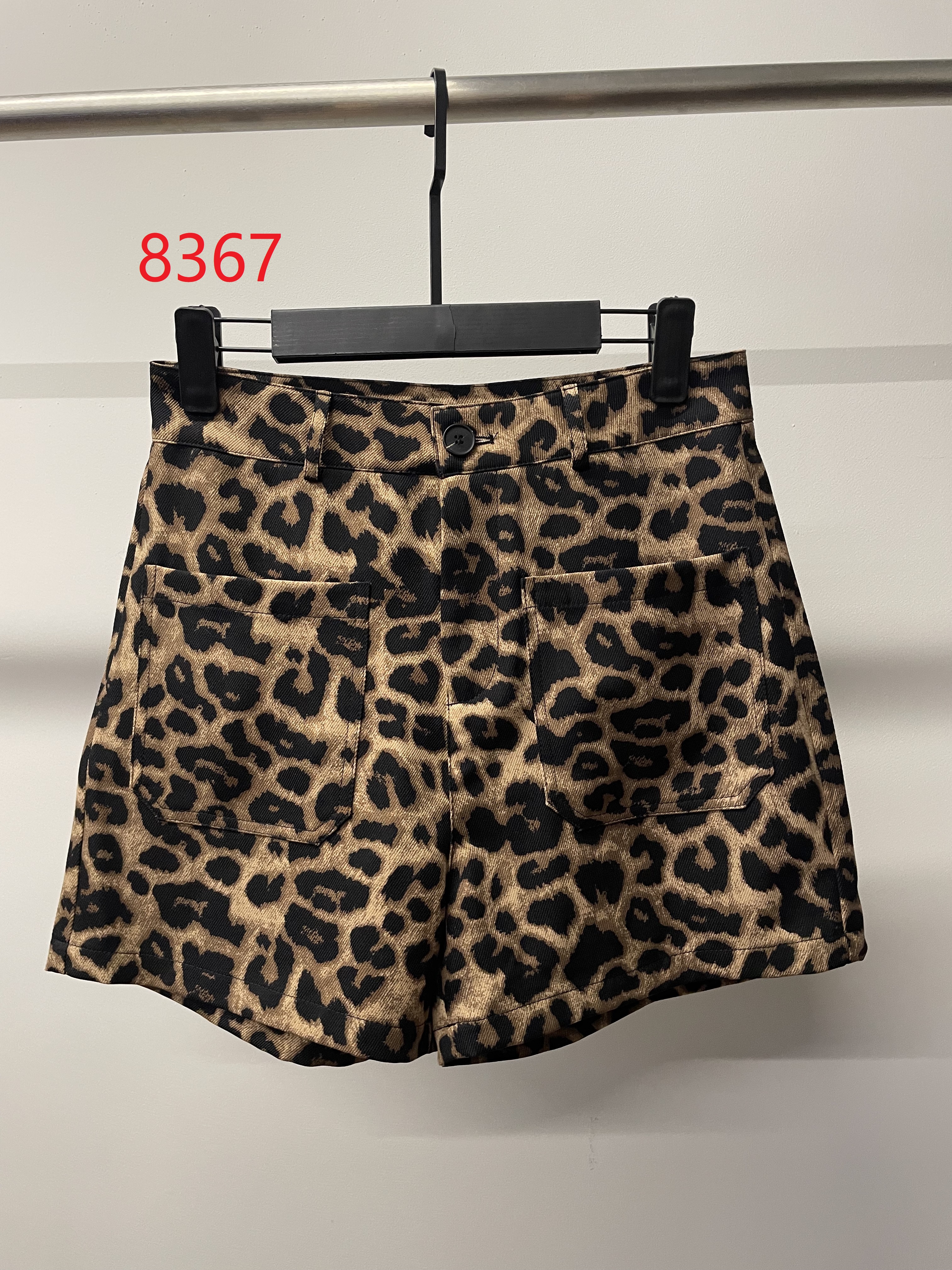 Women's coat + shorts