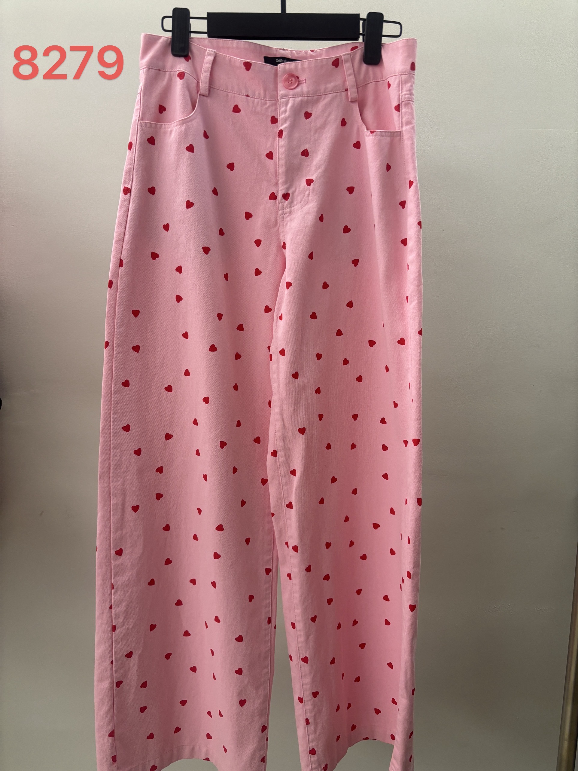 lady's shirt+women's skirt